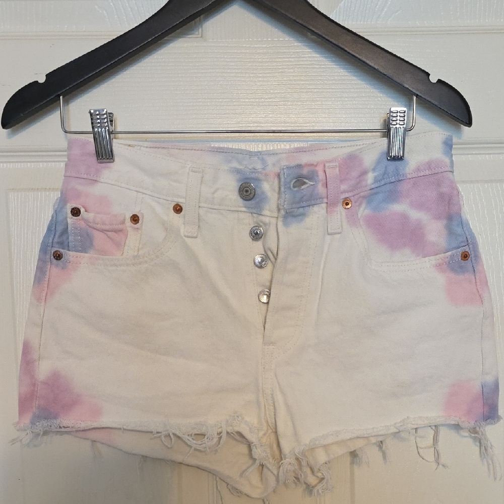 Levi's White Tie-Dye Frayed Hem Button-Fly Shorts
